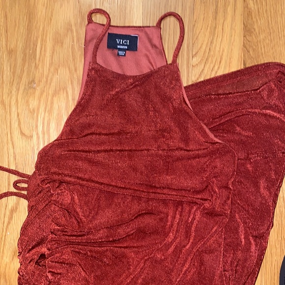 Vici Cinched Side Bodycon Dress - Picture 3 of 4